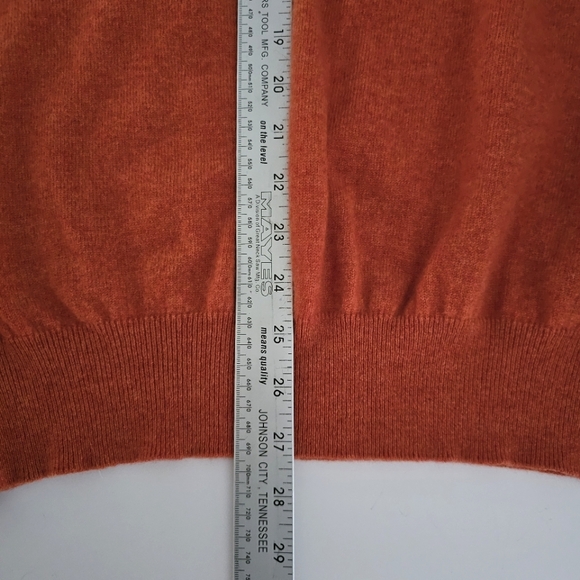 Forte 100% Cashmere Sweater Mens Size L Burnt Orange V-Neck Fall Soft Cozy Fall - Picture 7 of 9